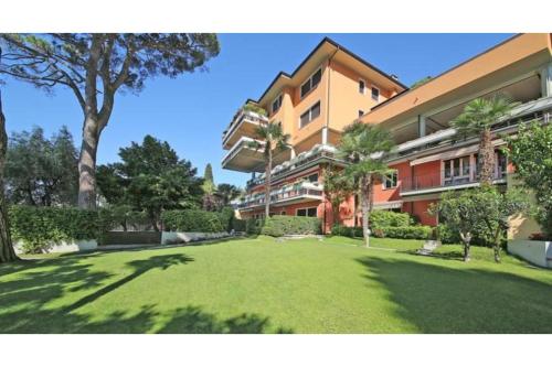 Amely Apartment 50m From The Lake - Happy Rentals