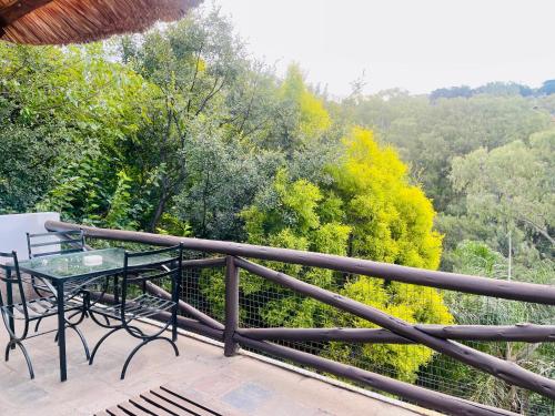 Double Room with Balcony image 1
