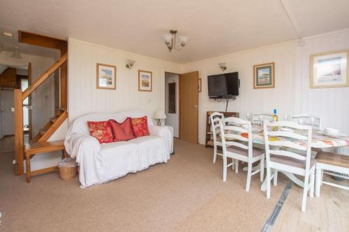 Chalet 98, Deal (photo 7)