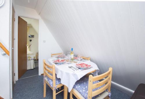 Chalet 99, Deal (Foto 9)