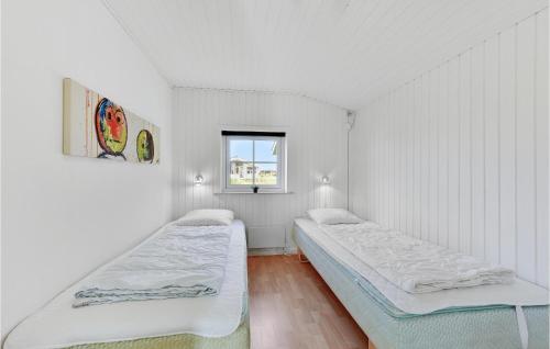 3 Bedroom Lovely Home In Hvide Sande