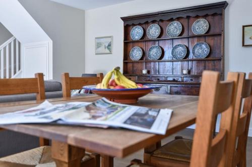 Tranquil cottage in heart of Cotswolds in Brokenborough