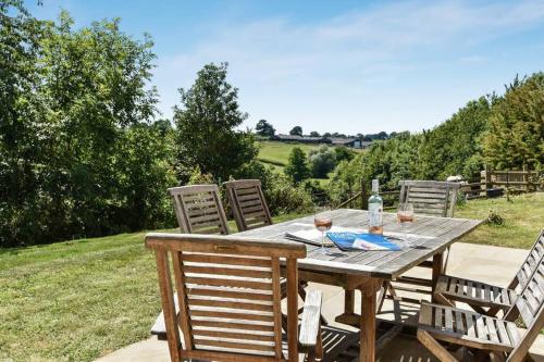 Tranquil cottage in heart of Cotswolds in Brokenborough