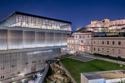 Acropolis View Elegant Central Apartment (Eris), Athens