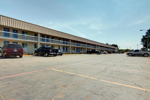 Motel 6-Mount Pleasant, TX