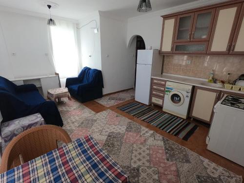 Gazipasa beach apartment very close to beach and airport in 加濟帕夏