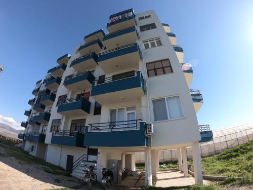 Gazipasa beach apartment very close to beach and airport in 加濟帕夏