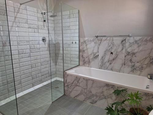 1 CAMDEBO, Oudtshoorn (Foto 3)