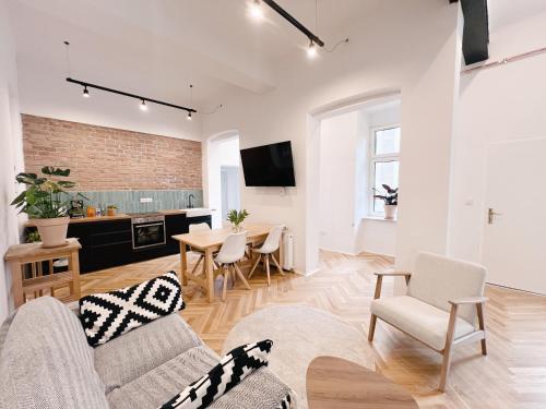 Central Loft Apartment near Belvedere Castle, Wiedeń