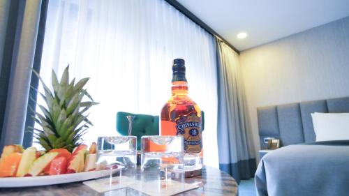Executive Suite image 9