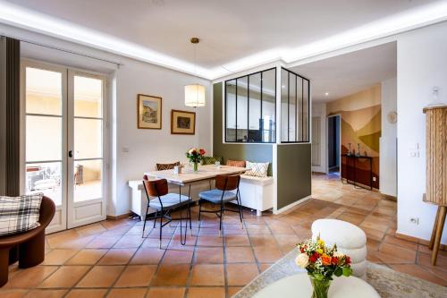 Luxury apartment in Pont Royal - Location saisonnière - Mallemort