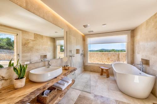 Es Lligats Agroturismo - Adults Only 2