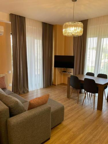 Apartment Blox By Hilton Suites - Tbilisi City