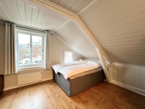 Sentrum - Koselig hus med parkering, Arendal (foto 9)