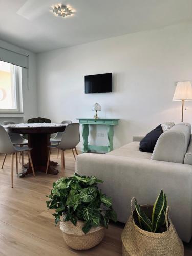 Instalaciones, Le case in Otranto