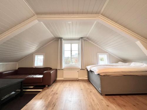 Sentrum - Koselig hus med parkering, Arendal (foto 8)