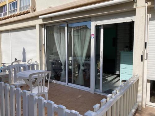 balkon/terras, Studio 513, Port Soleil B3 au village naturiste in Agde