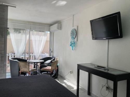 Studio 513, Port Soleil B3 au village naturiste in Agde