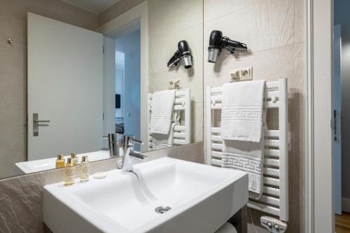 Living Lisboa Baixa Apartments - image 11