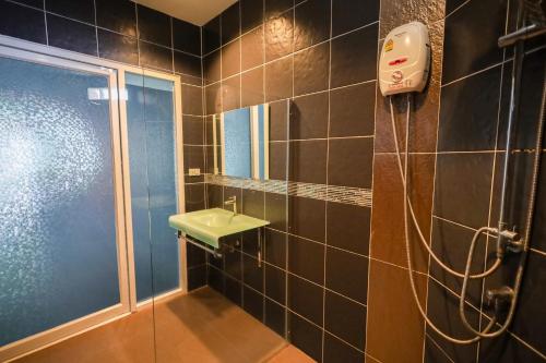 KARON STUDIO APARTMENT