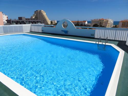 Swimming pool, Apartamentos Carolino in Vila Real de Santo Antonio