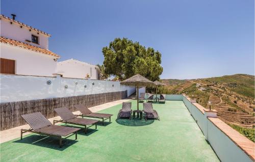 Úszómedence, Nice Home In El Borge With Wifi in El Borge