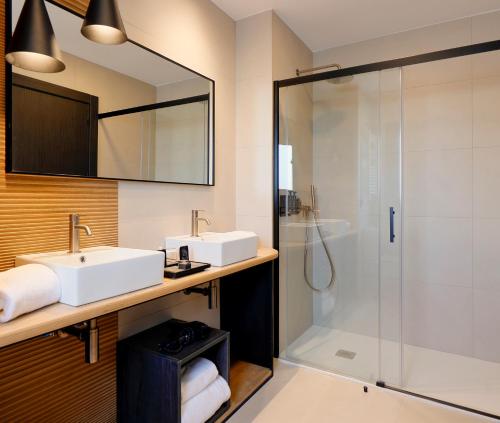 Superior Double Room with Terrace image 4