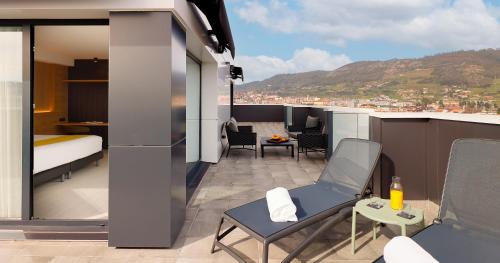Superior Double Room with Terrace image 2