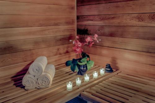 桑拿, Grass Valley Courtyard Suites in 草谷