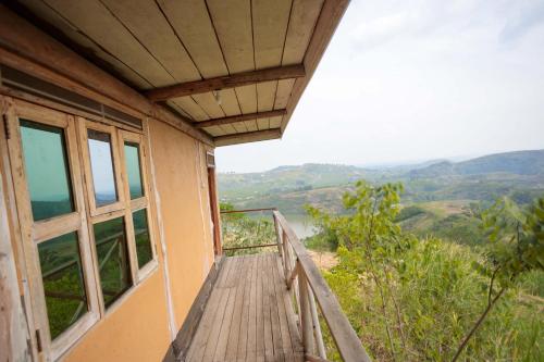 Skats, lake mwamba lodge in Kasunganyanja