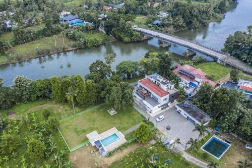 Nadhiyoram River Retreat