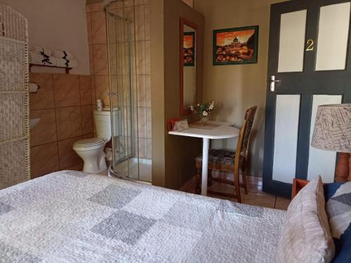 Villa Luca Guesthouse & Chalets in Swartruggens