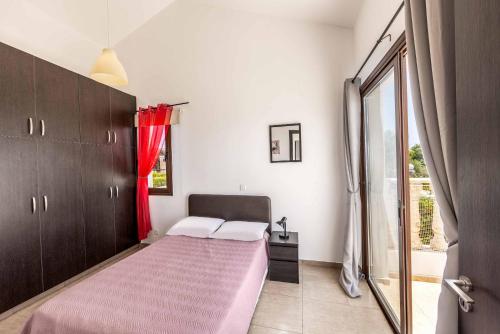 Three-Bedroom Villa image 10