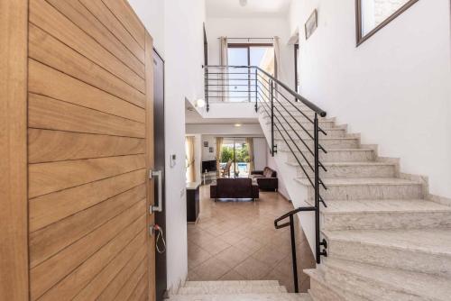 Three-Bedroom Villa image 6