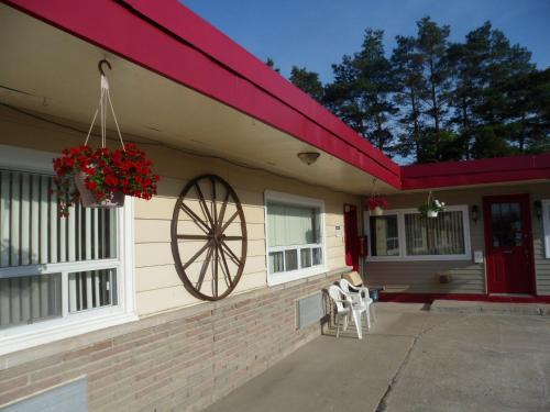A szálláshely kívülről, The Silver Birch Motel in Blue Water Beach (ON)