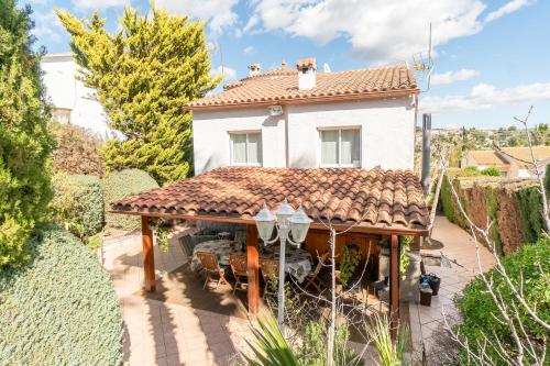 A szálláshely kívülről, La Torre: casa perfecta con piscina privada in El Castell de Montornes