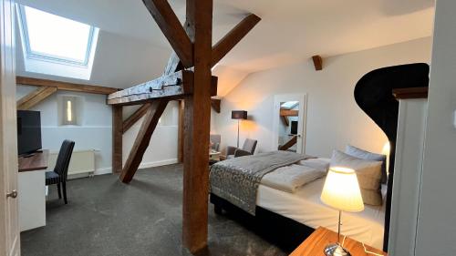 1 queen bed
