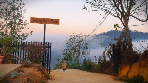 Tuyên Chiến Home & Resort