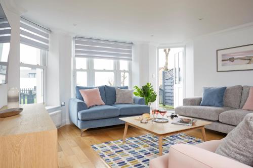 Shanklin Villa Apartments - main image