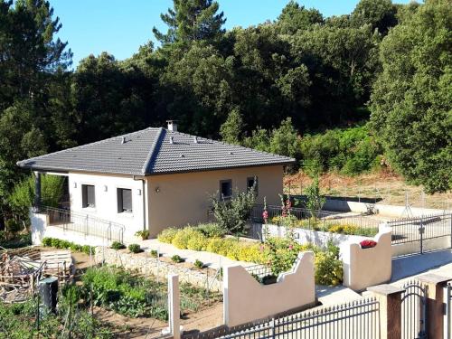 Maison entre les montagnes à Levie - Location, gîte - Levie