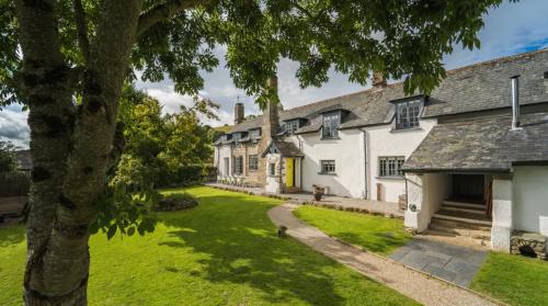 Five-Bedroom House