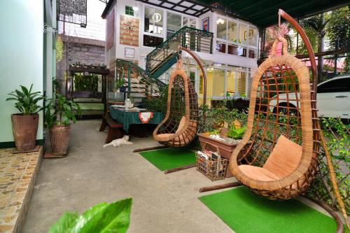 Golden V Grandeuria Unit E in Malolos