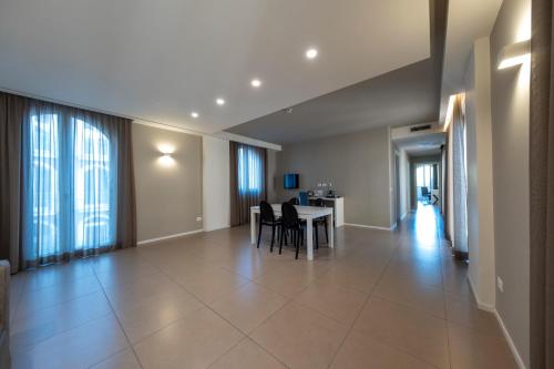 Airone City Hotel - image 2
