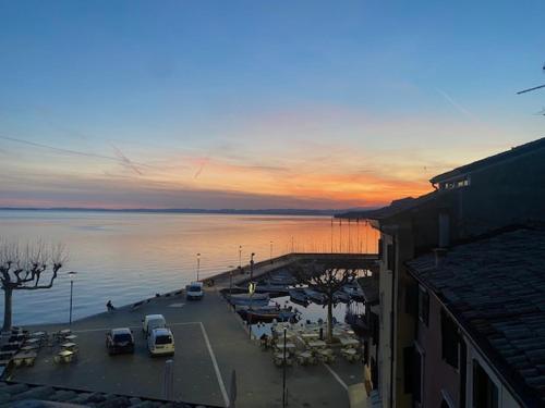 Superior Double Room with Balcony and Lake View