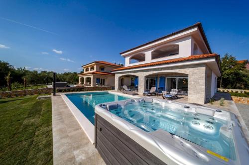 Luxury Villa Loma 1 - image 11