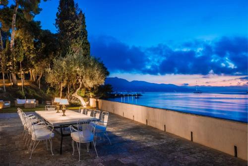 Magnificent Seafront Corfu Villa - 5 En-Suite Bedrooms -The Durrells House | Historic Elegance & Modern Luxuries - Direct Beach Access & Private Heated Pool