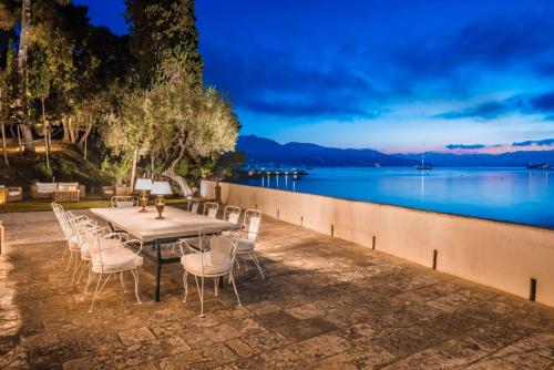 Magnificent Seafront Corfu Villa - 5 En-Suite Bedrooms -The Durrells House | Historic Elegance & Modern Luxuries - Direct Beach Access & Private Heated Pool