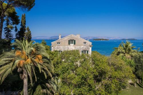 Magnificent Seafront Corfu Villa - 5 En-Suite Bedrooms -The Durrells House | Historic Elegance & Modern Luxuries - Direct Beach Access & Private Heated Pool