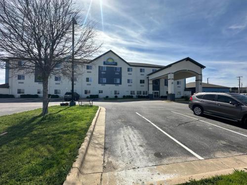 Days Inn by Wyndham Copperas Cove - Hotel