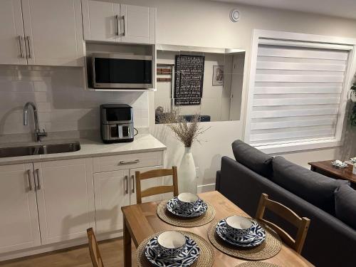 Létesítmények, New, Spacious 2 Bedrooms in Downtown With Free Parking! in Maple Ridge (BC)